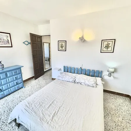 Greco Apartment *